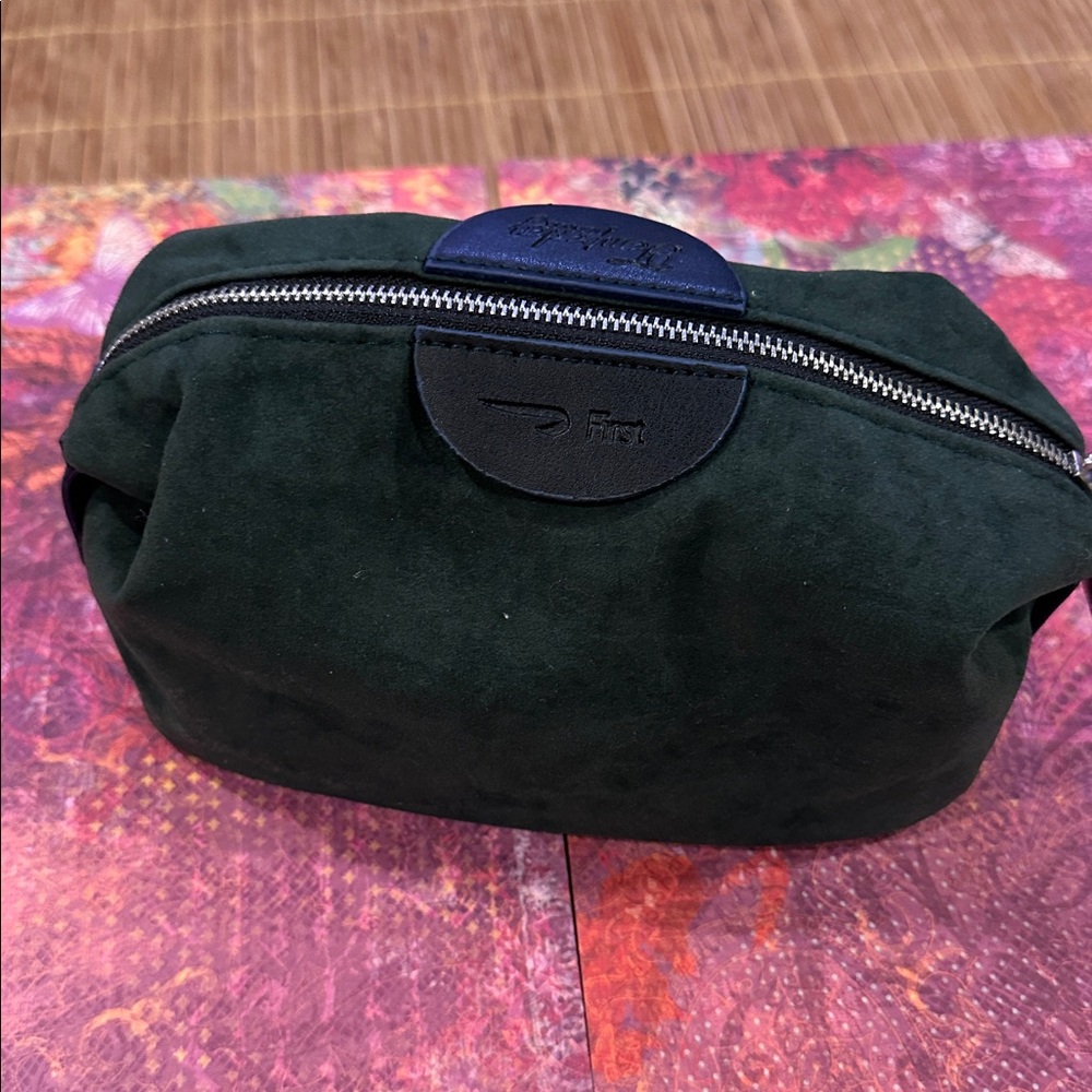 British Airways First Class Bag – Green Faux Suede, Silvertone Zip, 8.5"x5"
